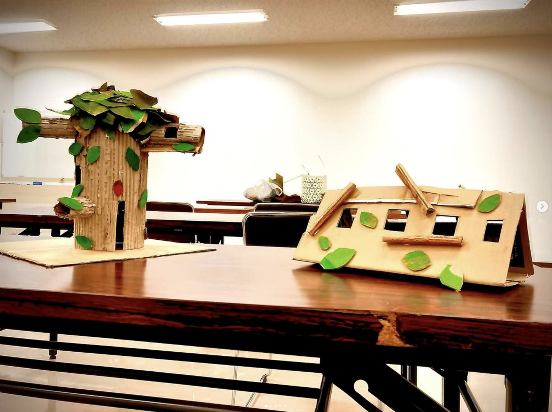 【ダンボール】素材を活かしてつくる