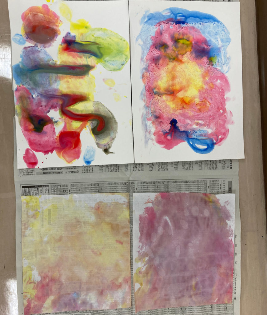 フィンガーペインティングの様子7